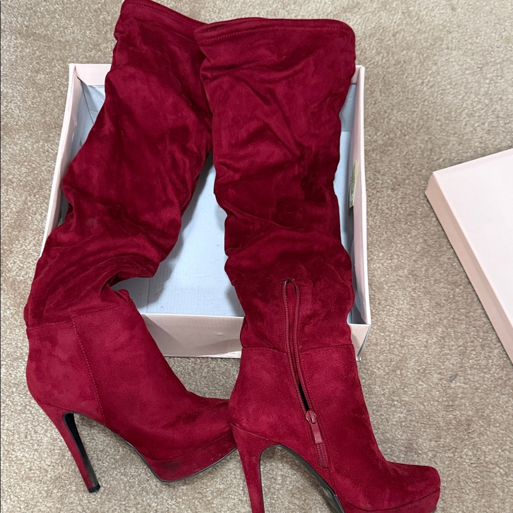 Elegant Red Suede Women's Boots